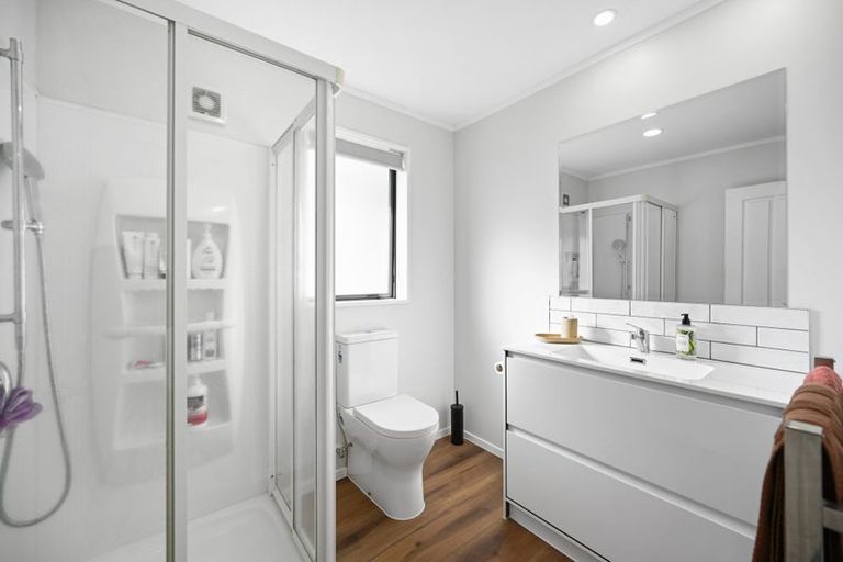 Photo of property in 21 Mangakoea Place, St Andrews, Hamilton, 3200