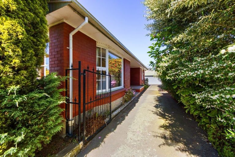 Photo of property in 33 Colman Avenue, Sockburn, Christchurch, 8042