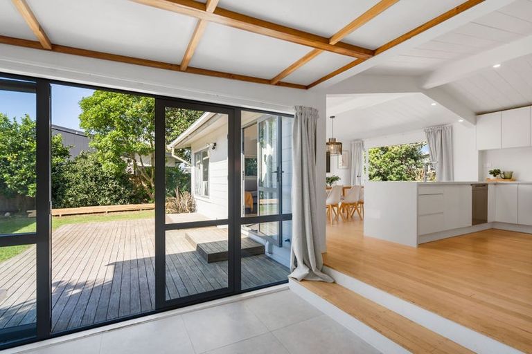 Photo of property in 1206 Papamoa Beach Road, Papamoa Beach, Papamoa, 3118