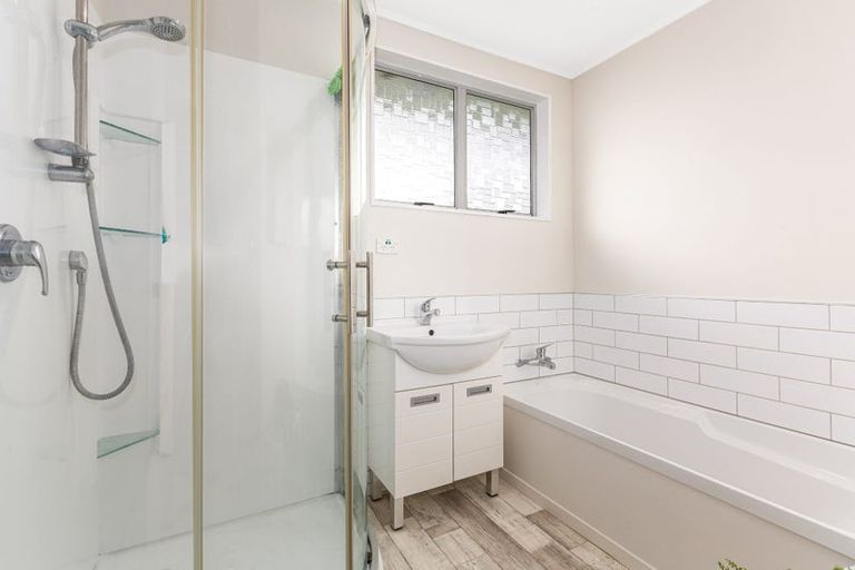 Photo of property in 27 Staithes Drive North, Whitby, Porirua, 5024