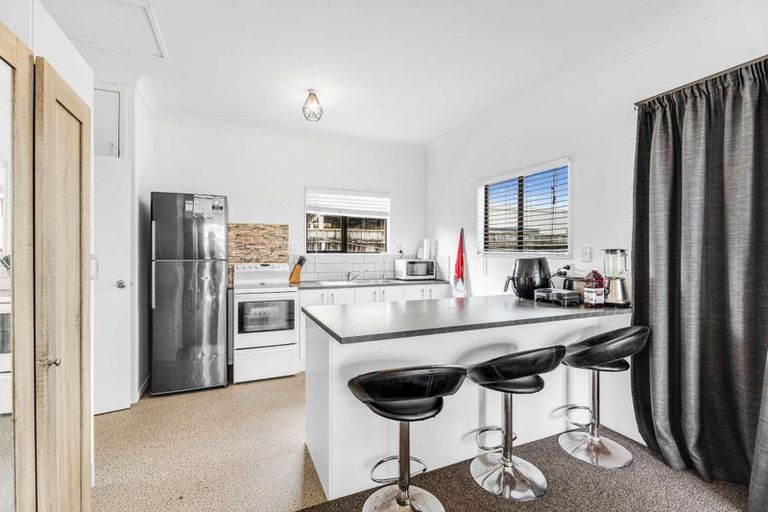 Photo of property in 4 Endeavour Close, Whitianga, 3510