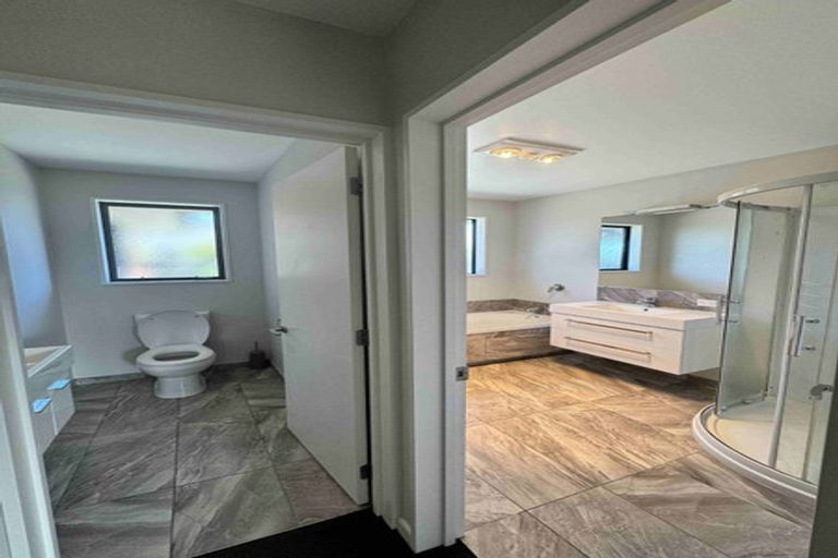 Photo of property in 34 Davaar Crescent, Broomfield, Christchurch, 8042