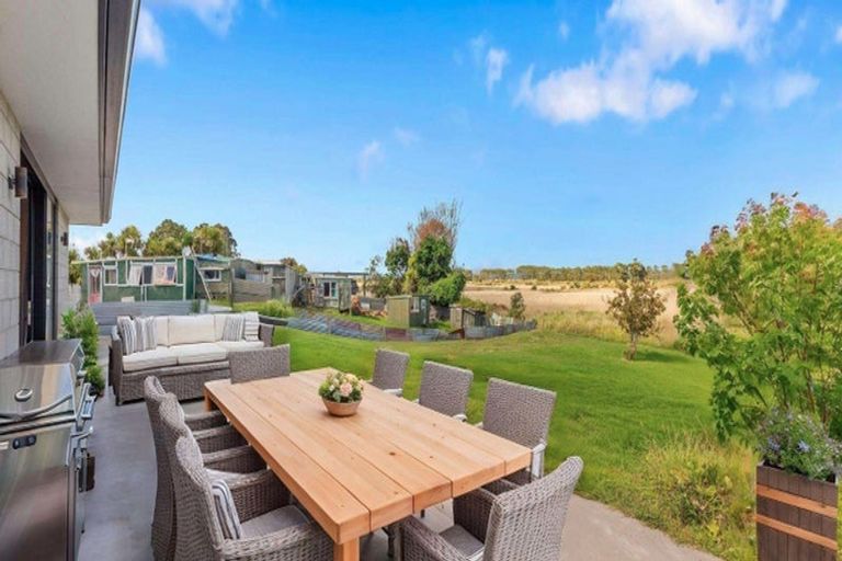 Photo of property in 434 Pukehina Parade, Pukehina, Te Puke, 3189