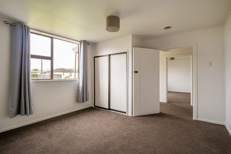 Photo of property in 22 Queen Street, Brighton, Dunedin, 9035