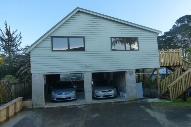 Photo of property in 16 Glendene Avenue, Glendene, Auckland, 0602
