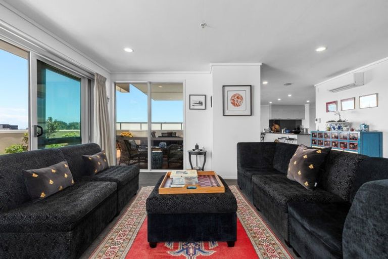 Photo of property in 12/72e Devonport Road, Tauranga, 3110