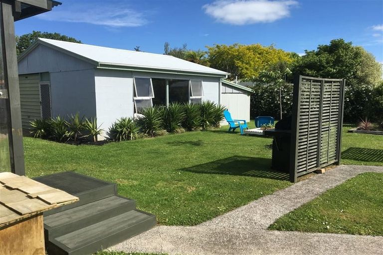 Photo of property in 102 Browning Street, Leamington, Cambridge, 3432