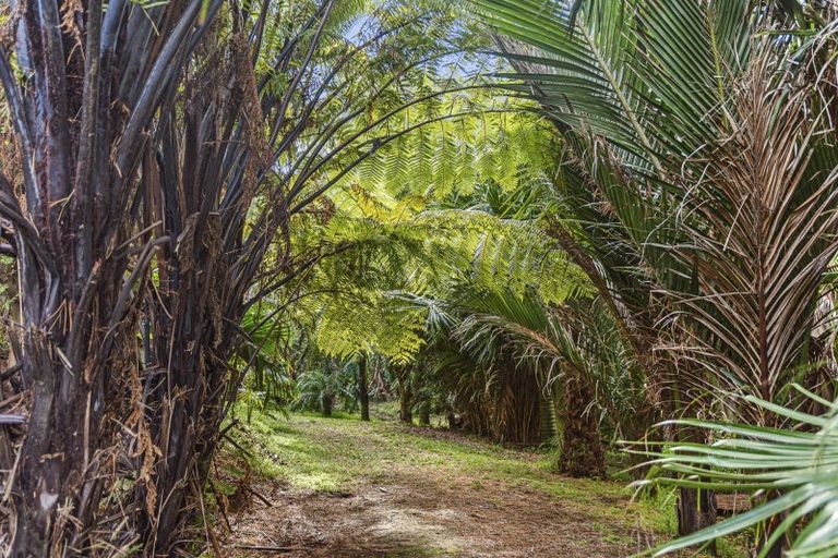 Photo of property in 6388a South Road, Pungarehu, 4685