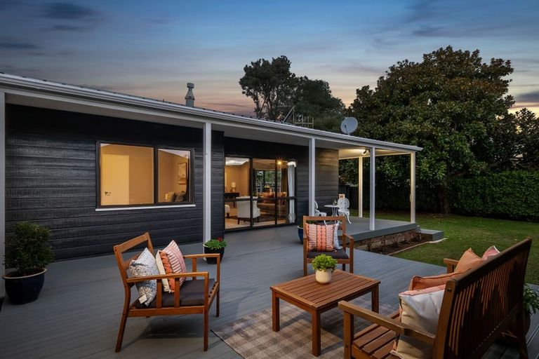 Photo of property in 11 Sunburst Court, Paraparaumu Beach, Paraparaumu, 5032