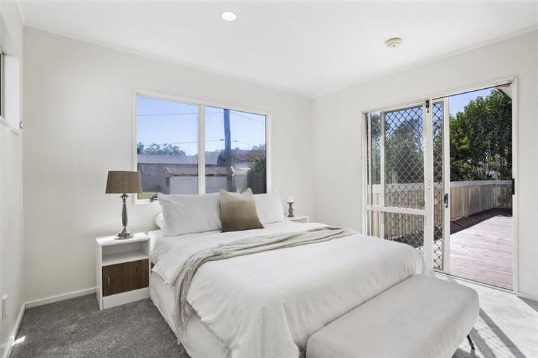 Photo of property in 2/29 Landscape Road, Papatoetoe, Auckland, 2025