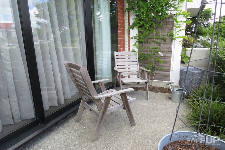 Photo of property in 91b Hobsonville Point Road, Hobsonville, Auckland, 0616