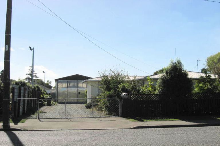 Photo of property in 19 Station Street, Leeston, 7632