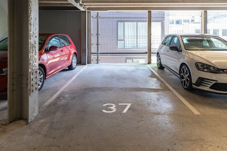 Photo of property in Vsp South, 405/166u Victoria Street, Te Aro, Wellington, 6011
