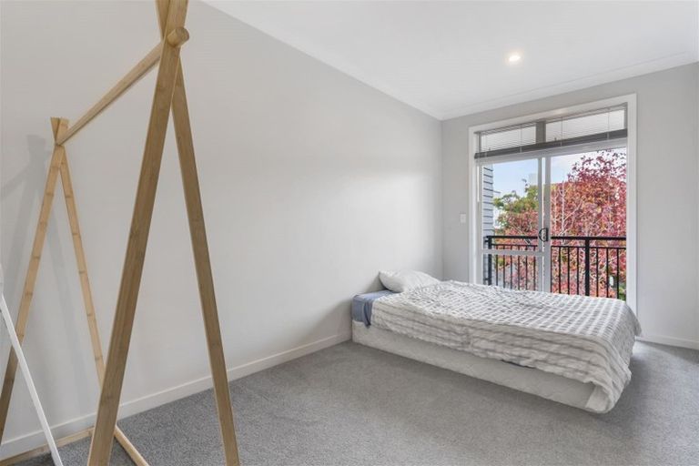 Photo of property in 2/44 Carlos Drive, Flat Bush, Auckland, 2016