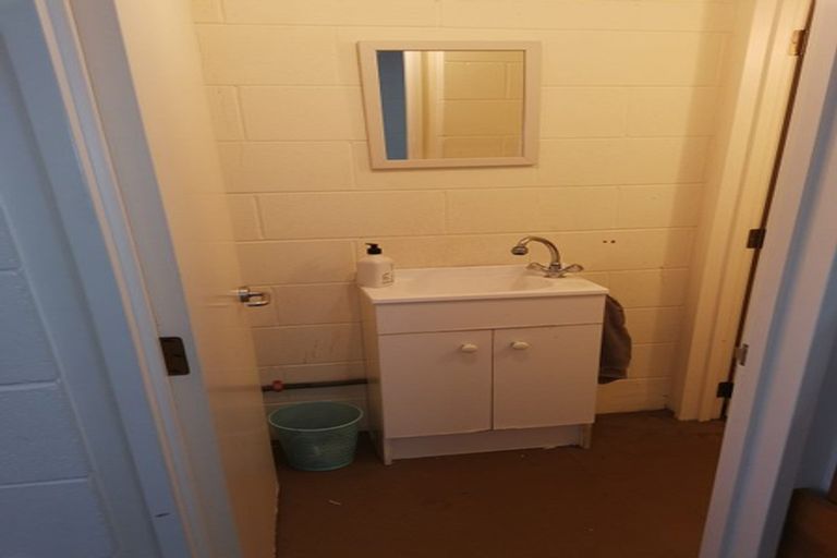 Photo of property in 268/2a Onewa Road, Birkenhead, Auckland, 0626