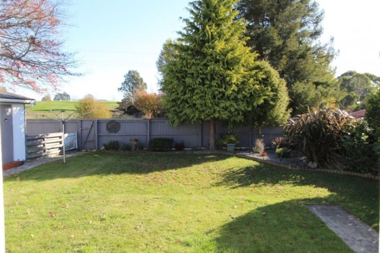 Photo of property in 28 Lancaster Crescent, Tokoroa, 3420