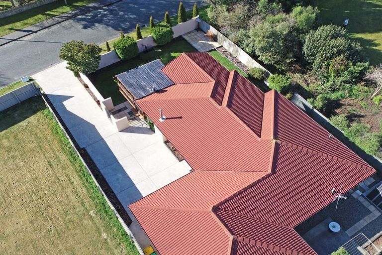 Photo of property in 17 Taranaki Drive, Woodend, 7610