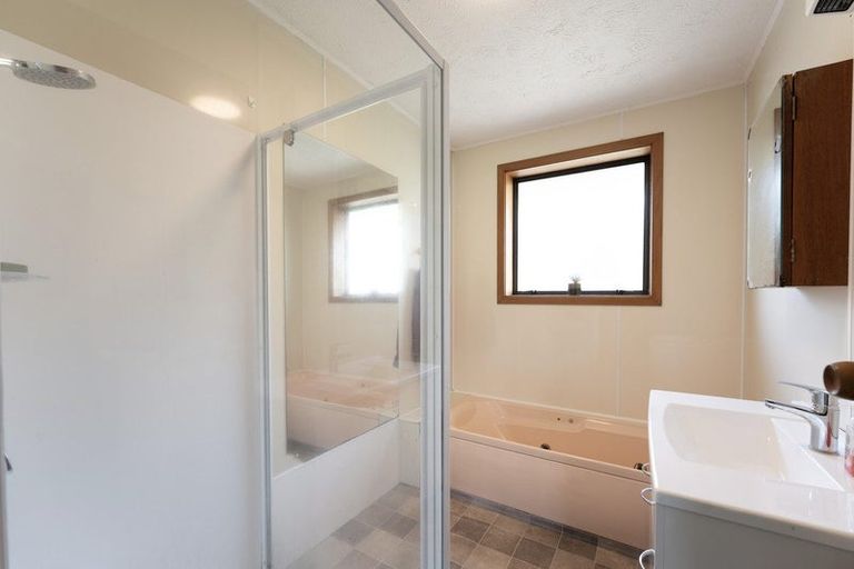 Photo of property in 81 Cannon Hill Crescent, Mount Pleasant, Christchurch, 8081