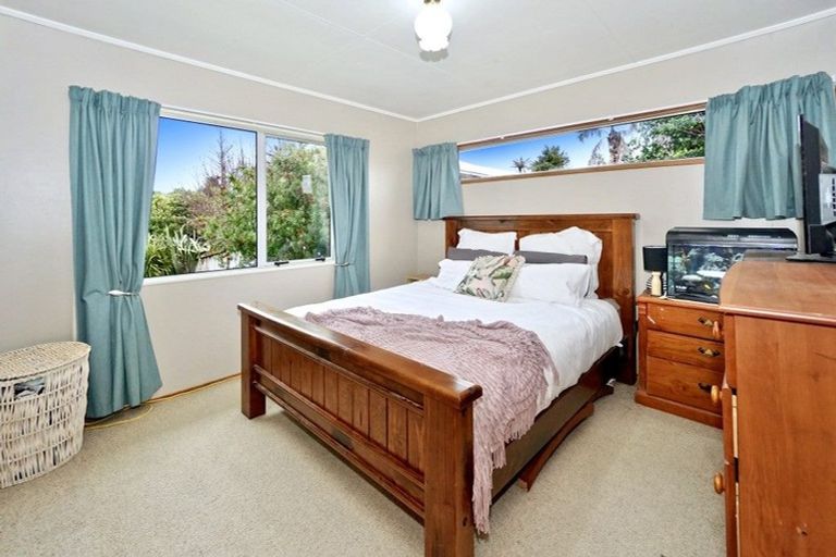 Photo of property in 9 Milsom Place, Te Puke, 3119