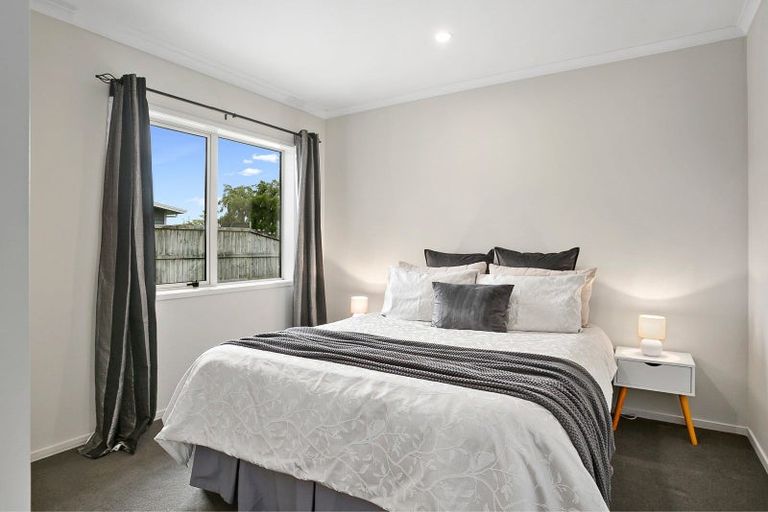 Photo of property in 4 Rose Leigh Drive, Cambridge, 3434