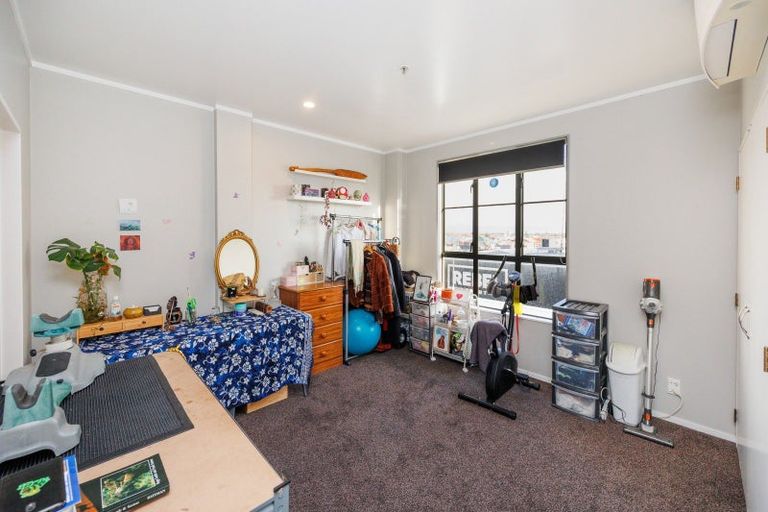 Photo of property in Maddison Apartments, 3/6a Queen Street, Palmerston North, 4410