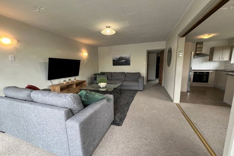 Photo of property in 148 Straven Road, Fendalton, Christchurch, 8014