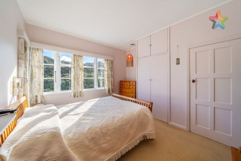 Photo of property in 99 Sunshine Avenue, Karori, Wellington, 6012