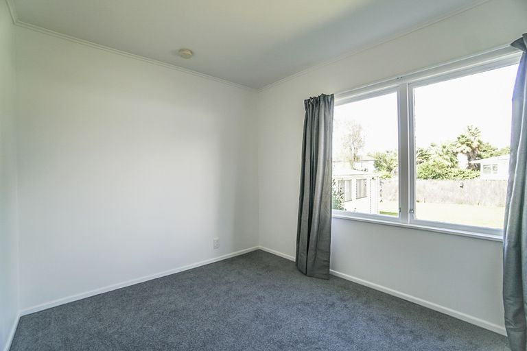 Photo of property in 17 Glen Norman Avenue, Henderson, Auckland, 0610