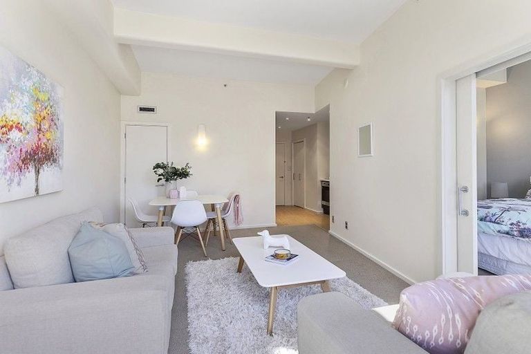 Photo of property in Colmar Brunton House, 182u8 Wakefield Street, Te Aro, Wellington, 6011
