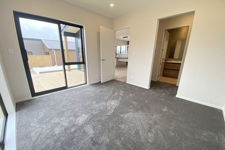 Photo of property in 59 Horokaka Street, Massey, Auckland, 0614