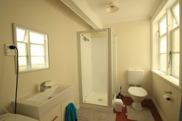 Photo of property in 23 Nairn Street, Mount Cook, Wellington, 6011