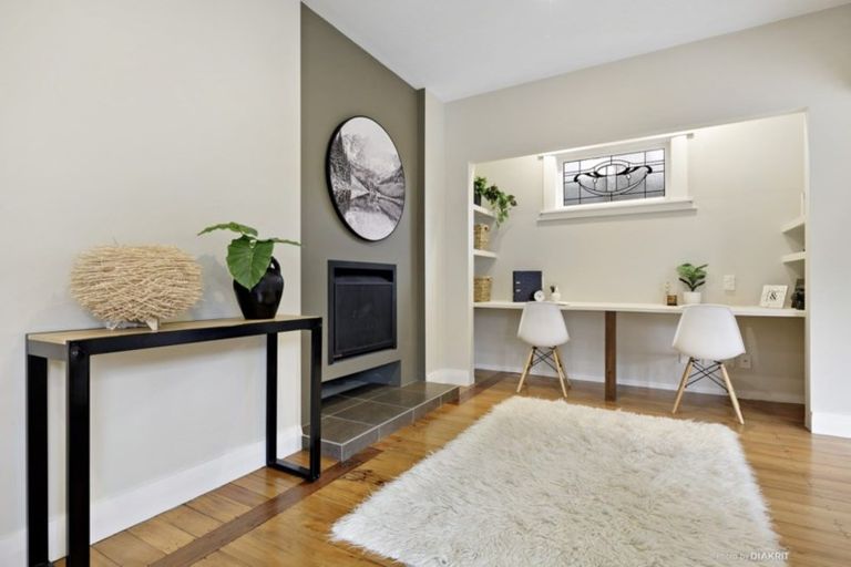 Photo of property in 22 Eden Street, Island Bay, Wellington, 6023