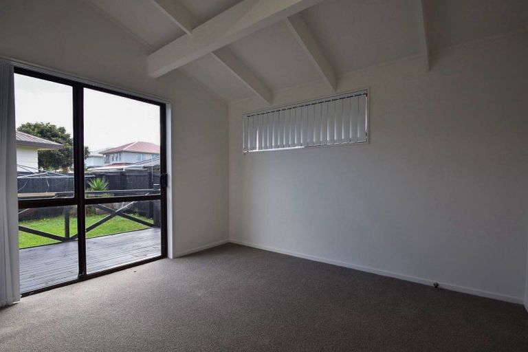 Photo of property in 180 Old Wairoa Road, Papakura, 2110