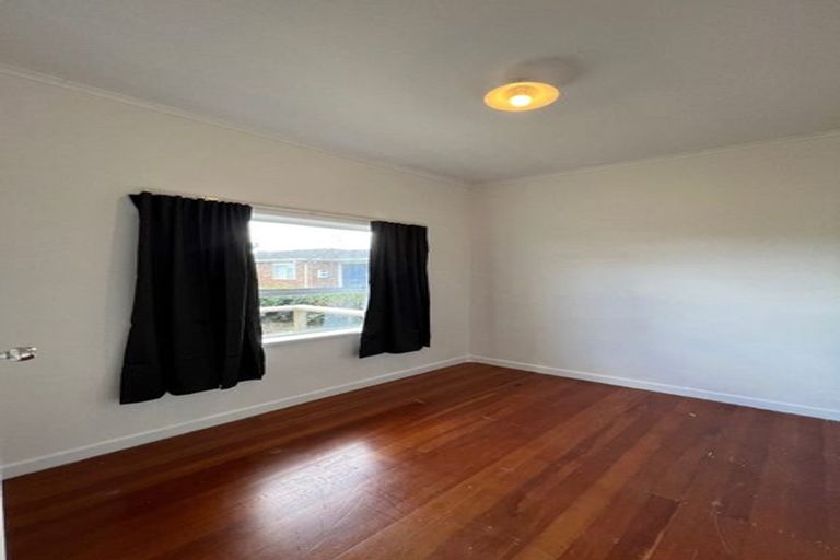 Photo of property in 16 Hall Avenue, Mangere, Auckland, 2022