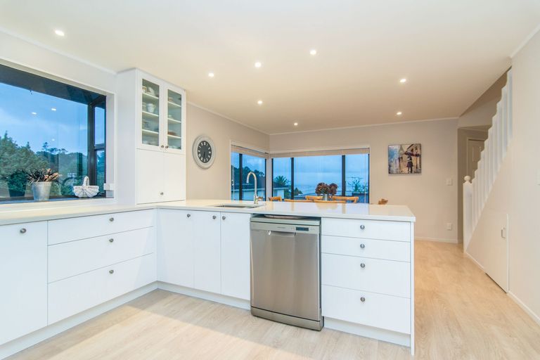 Photo of property in 217 Portage Road, Green Bay, Auckland, 0604