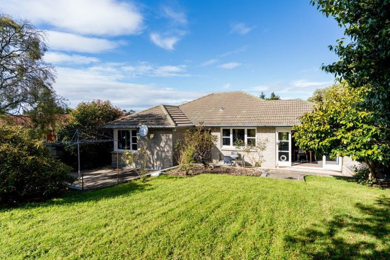 Photo of property in 11 Pioneer Crescent, Helensburgh, Dunedin, 9010