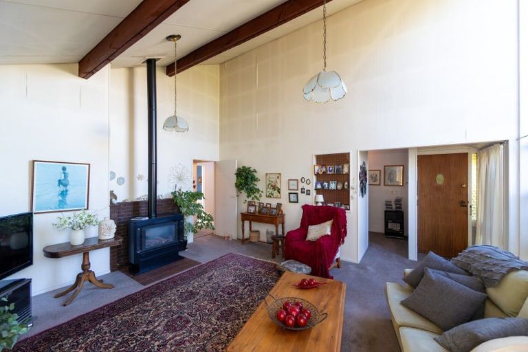 Photo of property in 4 Corwen Place, Mayfair, Hastings, 4122
