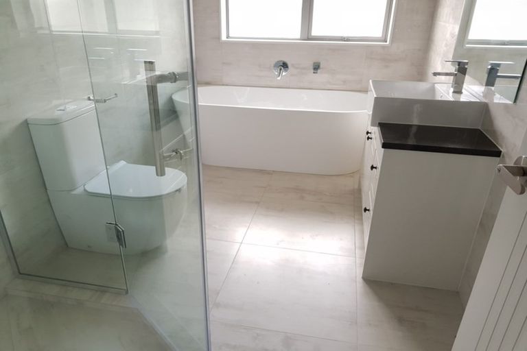 Photo of property in 10 Rauaruhe Road, Karaka, Papakura, 2113