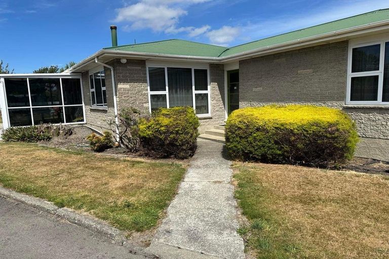 Photo of property in 48 Blankney Street, Hornby, Christchurch, 8042