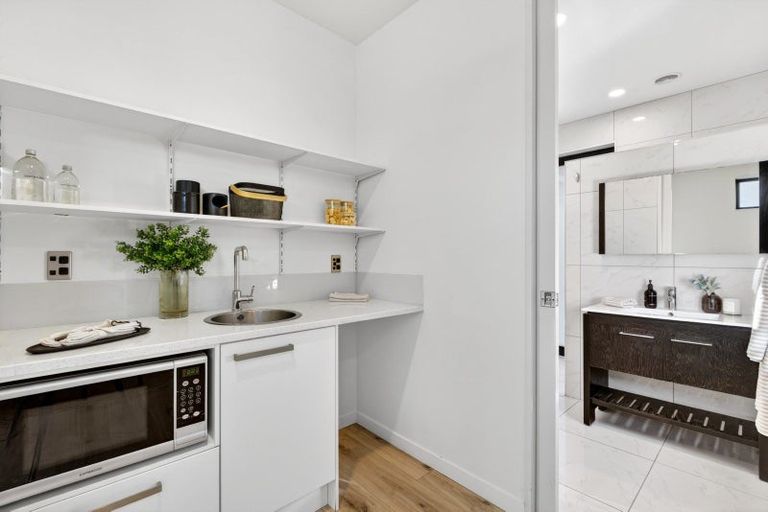 Photo of property in 27 Jervois Road, Jervoistown, Napier, 4112