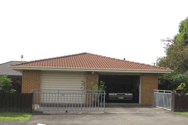 Photo of property in 1/1 Septimus Place, Henderson, Auckland, 0612