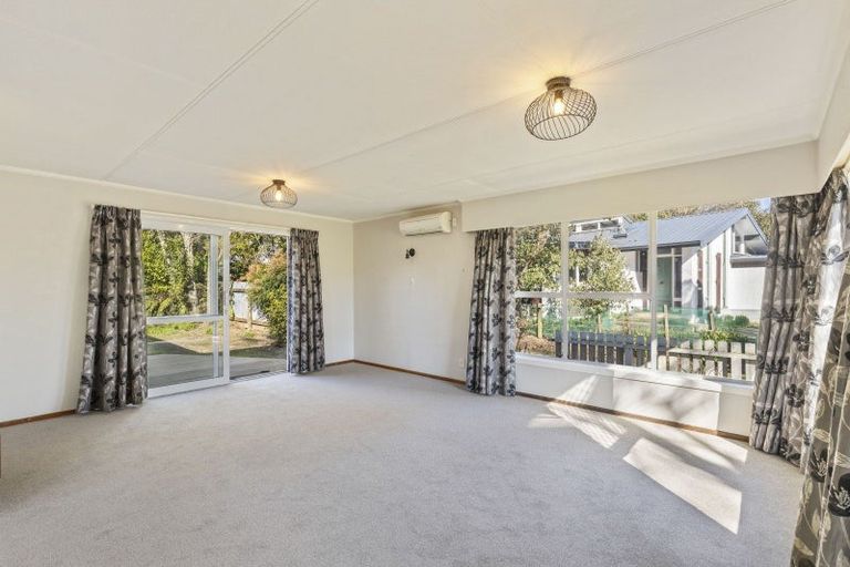 Photo of property in 9 Tawa Street, Inglewood, 4330