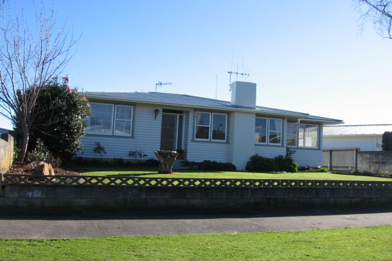 Photo of property in 39 Holdsworth Avenue, Milson, Palmerston North, 4414