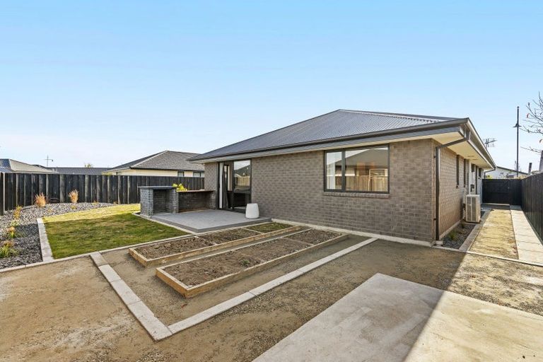 Photo of property in 6 Helicon Street, Pegasus, 7612