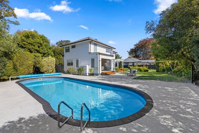 Photo of property in 87 Cashmere Road, Cashmere, Christchurch, 8022