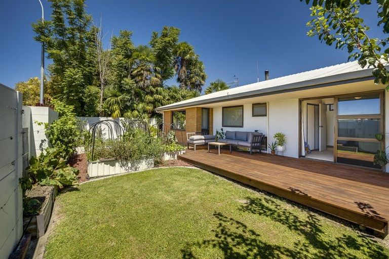 Photo of property in 1/117 Guppy Road, Taradale, Napier, 4112