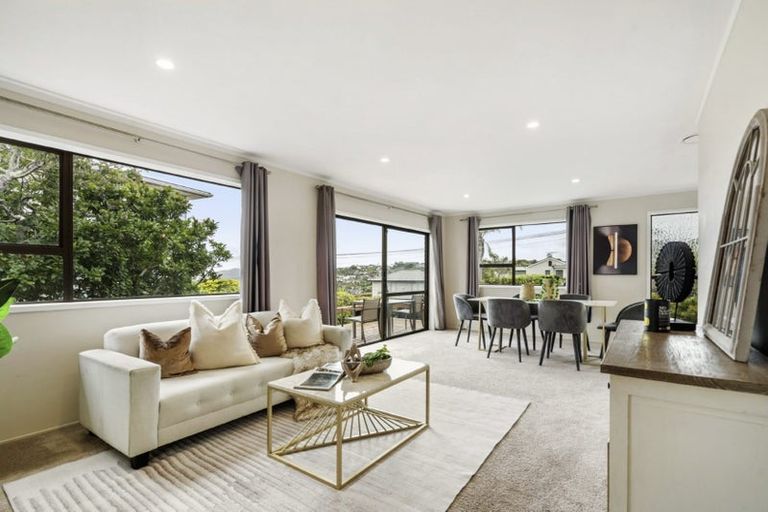 Photo of property in 1/26 Hyde Road, Rothesay Bay, Auckland, 0630