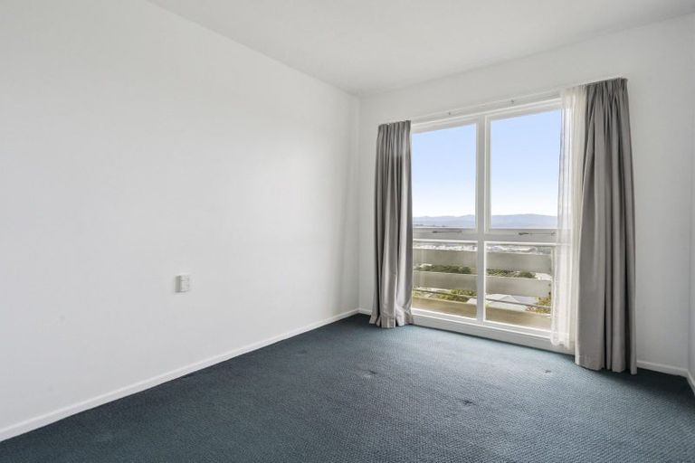 Photo of property in Bryon Court Flats, 25 Apuka Street, Brooklyn, Wellington, 6021