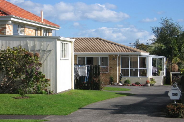 Photo of property in 1/47 Churchill Avenue, Manurewa, Auckland, 2102