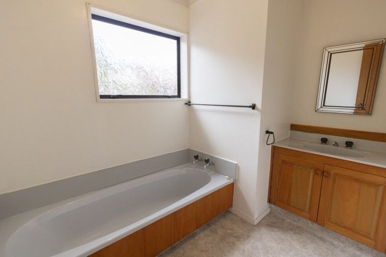 Photo of property in 69a Williams Street, Cambridge, 3434